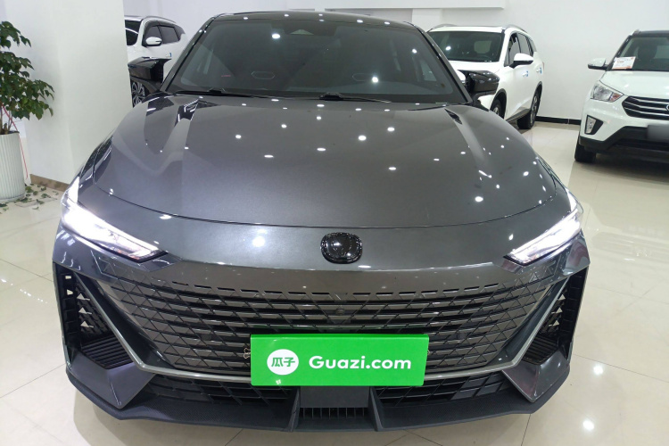 长安UNI-V 2023款 1.5T 尊贵型车身外观6001