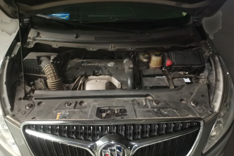 别克GL8 2018款 28T 舒适型 国VI机舱底盘24