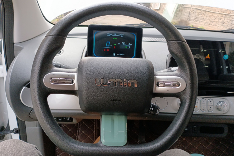 长安启源 长安Lumin 2022款 210km 香甜款中控内饰13