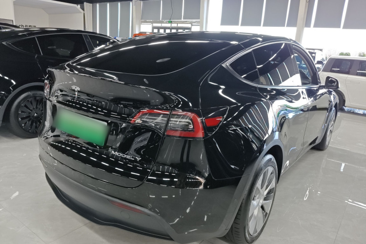 特斯拉 Model Y 2022款 改款 后轮驱动版车身外观6005