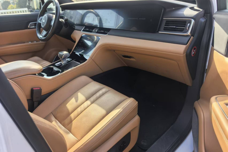 理想汽车 理想ONE 2020款 增程6座版局部细节41