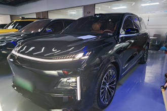 深蓝汽车 深蓝S09 2025款 四驱Ultra+ 高定版