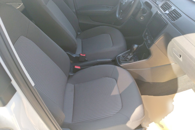 大众 桑塔纳 2021款 1.5L 自动风尚版局部细节41