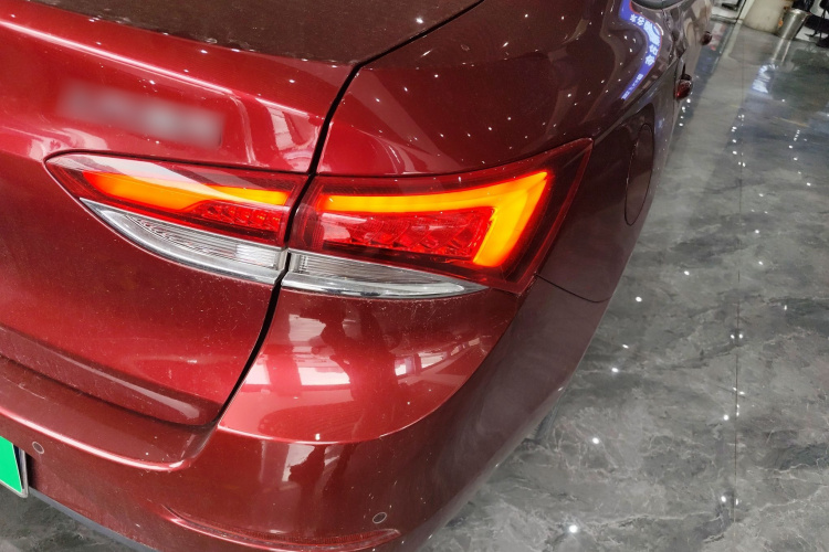 别克 英朗 2021款 典范 1.5L 自动精英型车身外观9