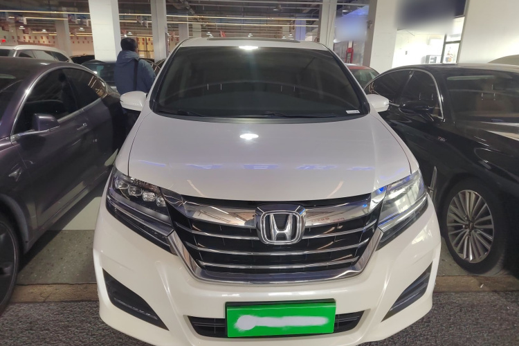 本田 艾力绅 2016款 2.4L 豪华版车身外观2