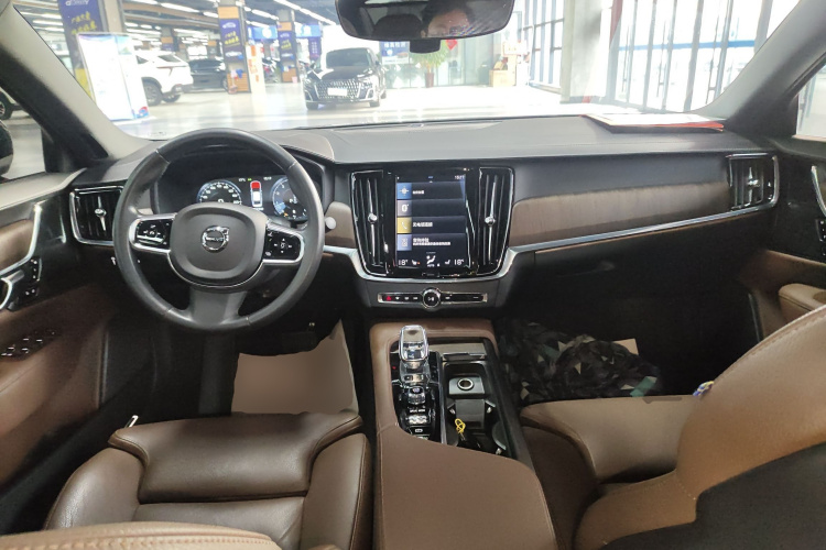 沃尔沃S90 2021款 B5 智远豪华版中控内饰12