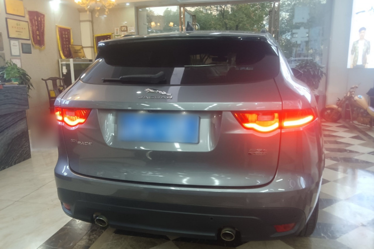 捷豹F-PACE 2020款 2.0T 赛旗版车身外观6
