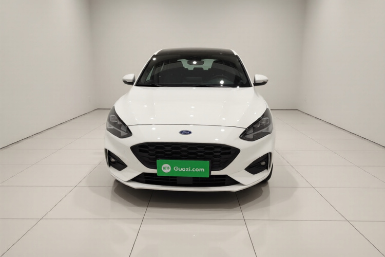 福特 福克斯 2020款 两厢 EcoBoost 180 自动ST Line车身外观2