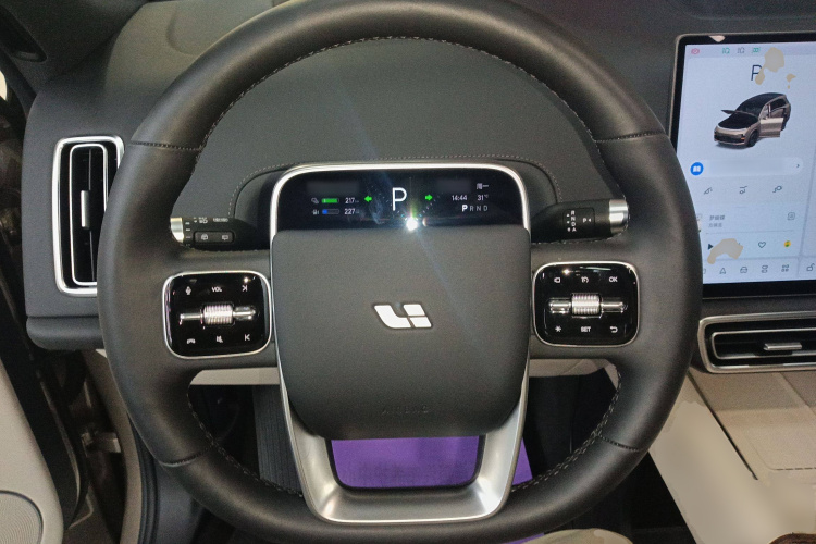 理想汽车 理想L8 2024款 Ultra局部细节13