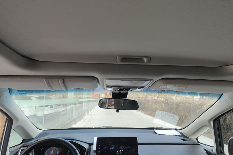 本田 艾力绅 2022款 2.0L e:HEV 豪华版中控内饰22