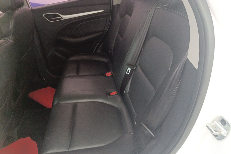 名爵ZS 2017款 1.5L 自动豪华版中控内饰21