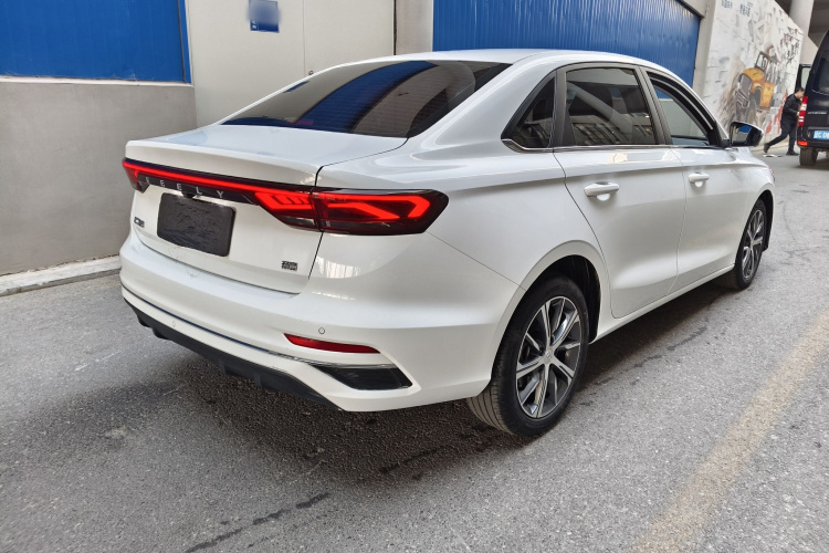 吉利汽车 帝豪 2023款 第4代冠军版 1.5L CVT旗舰型车身外观6006