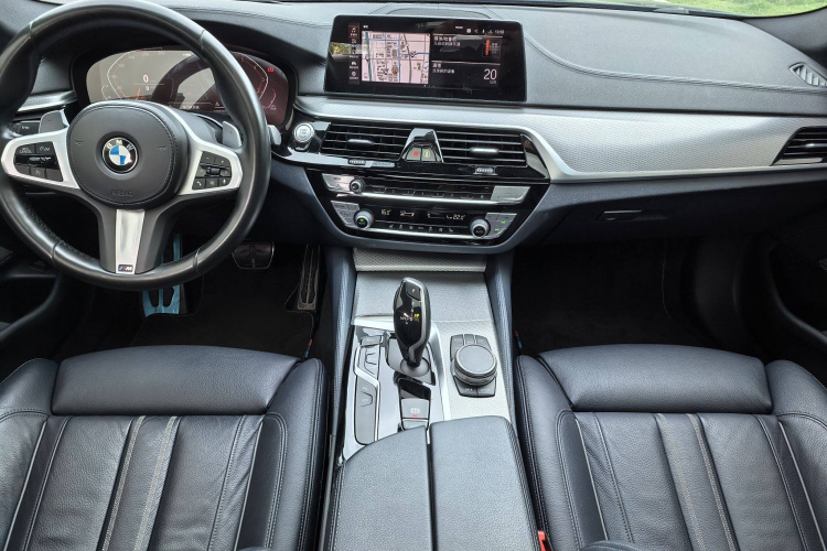 宝马5系(进口) 2020款 530i 风尚版 M运动套装局部细节16