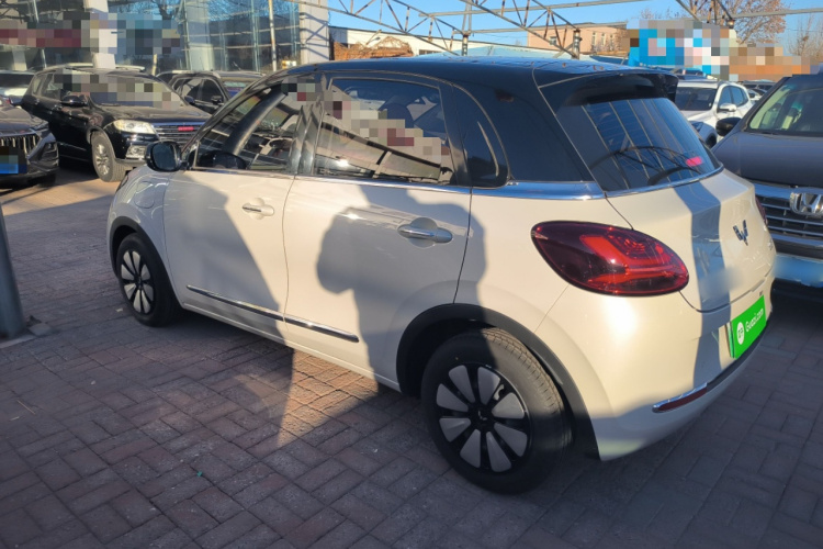 五菱汽车 五菱缤果 2025款 333km 灵犀互联款车身外观4