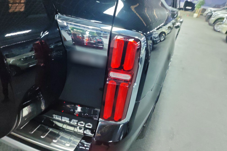 坦克500 2022款 3.0T 运动版 造境型 7座车身外观9