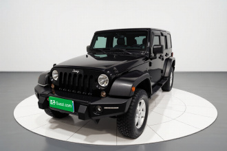 Jeep 牧马人 2014款 2.8TD Sahara 四门版