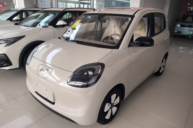 五菱汽车 宏光MINIEV 2025款 四门版 进阶款车身外观1