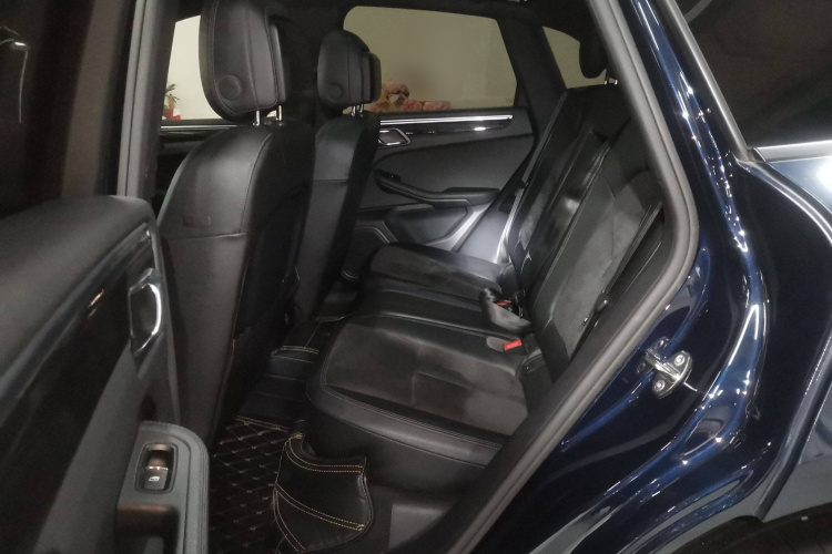 保时捷 2018款 Macan 2.0T中控内饰21