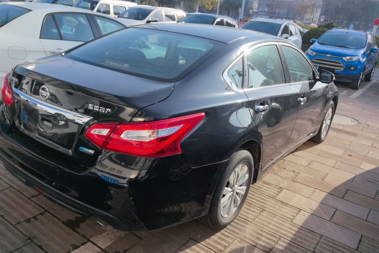 日产 天籁 2016款 改款 2.0L XL舒适版车身外观7