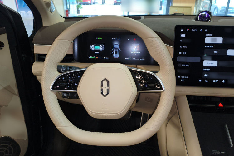 鸿蒙智行 问界M7 2024款 1.5T 智驾四驱Ultra版 5座中控内饰13