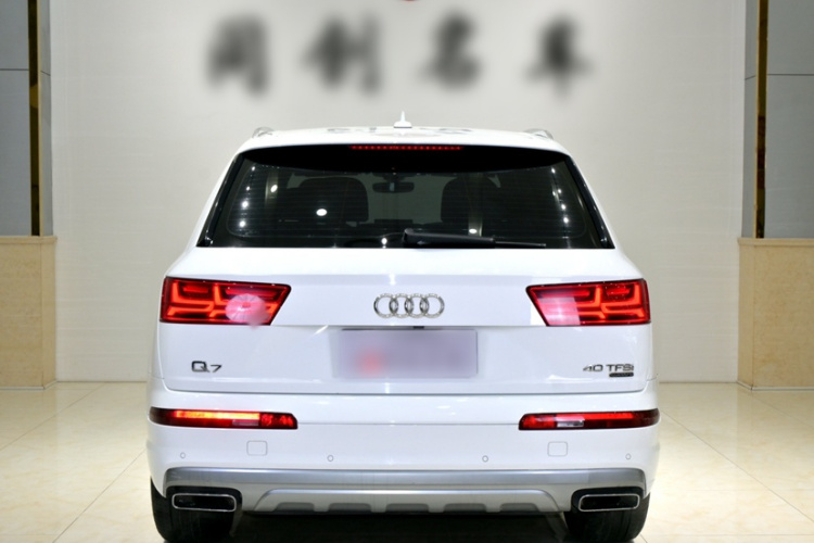 奥迪Q7 2016款 40 TFSI 舒适型车身外观6005