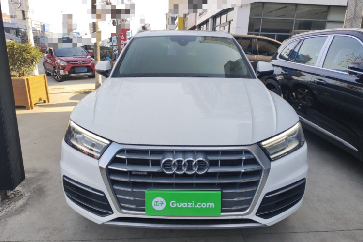 奥迪Q5L 2020款 40 TFSI 荣享进取型车身外观2