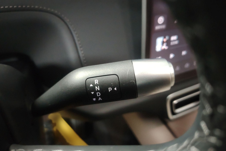 理想汽车 理想L8 2025款 Max 智能焕新版局部细节18