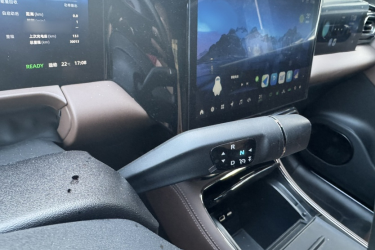 零跑汽车 零跑C01 2022款 后驱长续航版局部细节18