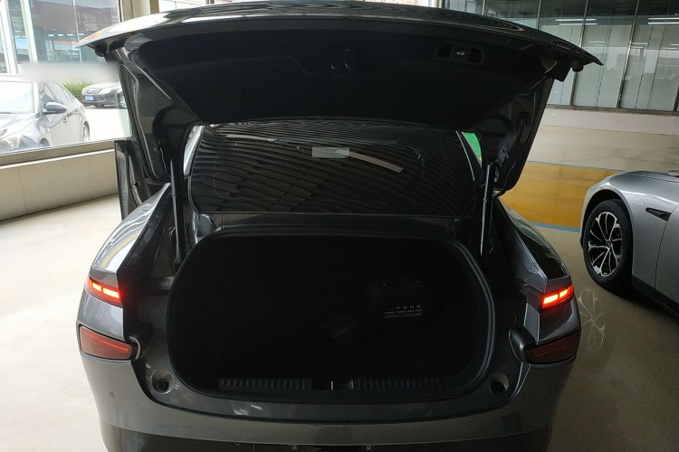 小鹏P7 2022款 480N+局部细节23