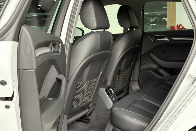 奥迪A3 2019款 Limousine 40 TFSI 风尚型 国V中控内饰7009