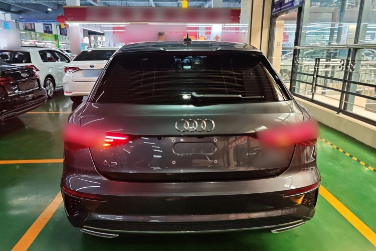 奥迪A3 2024款 Sportback 35 TFSI 时尚运动型车身外观6004