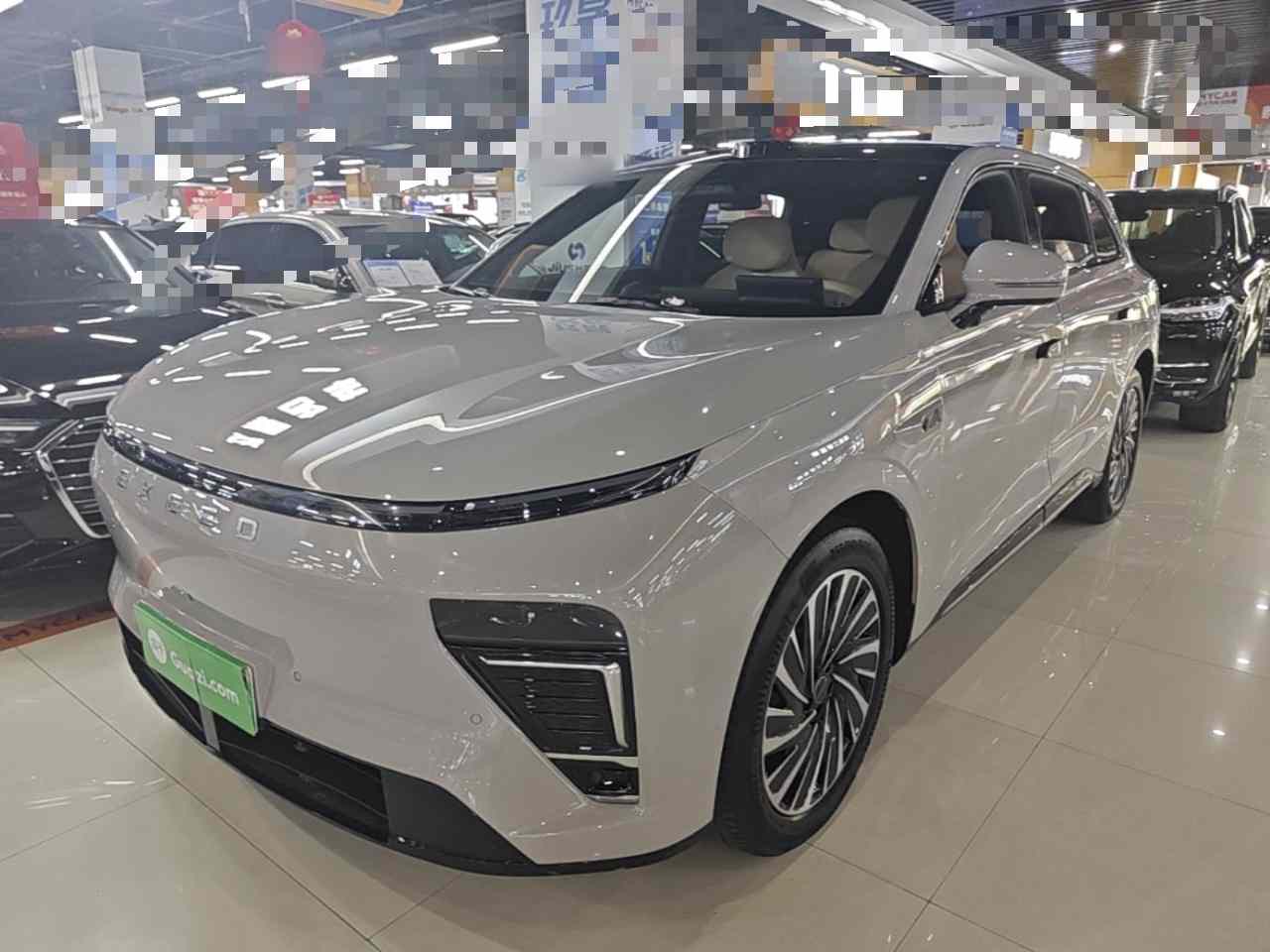 星途 星纪元 ET 2024款 增程 240 Ultra四驱(2)