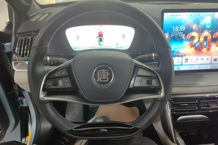 比亚迪 唐新能源 2024款 EV 冠军版 635KM 四驱旗舰型中控内饰13