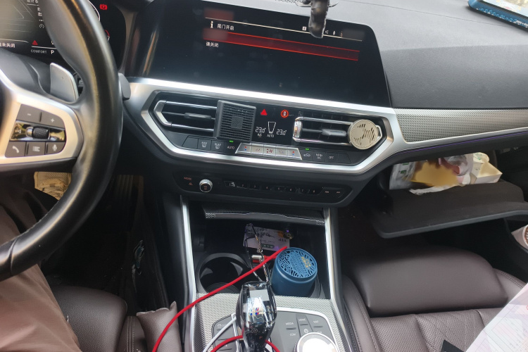 宝马3系 2022款 325Li M运动曜夜套装局部细节16