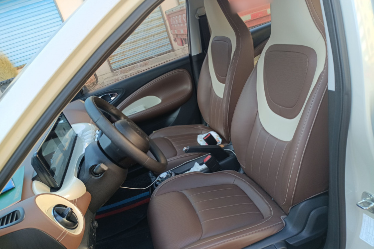 五菱汽车 五菱缤果 2023款 203km 舒享款中控内饰19