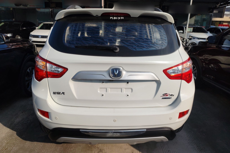 长安CS35 2014款 1.6L 自动豪华型 国IV车身外观6