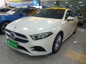 奔驰A级 2020款 A 200 L 运动轿车