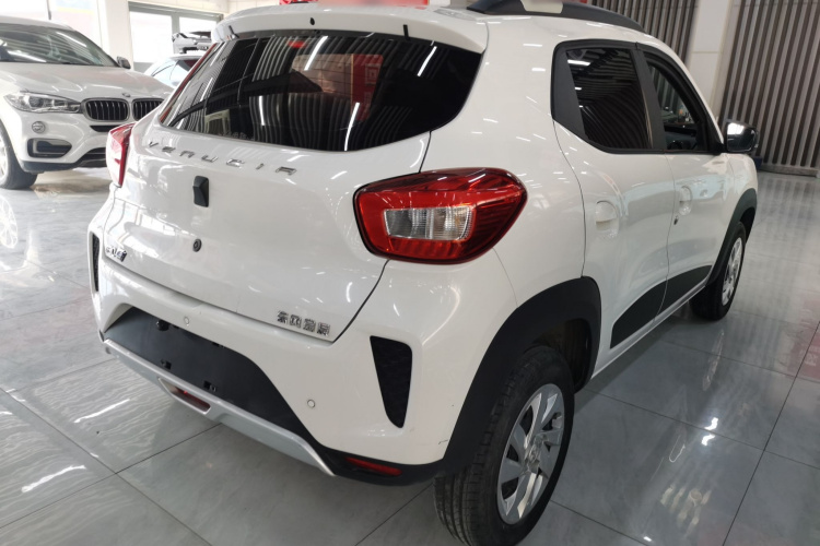 启辰e30 2020款 精英版车身外观7