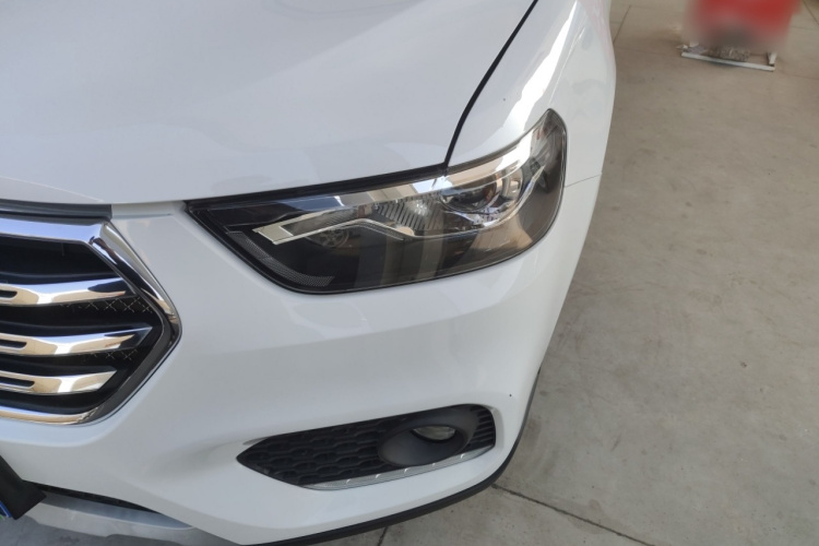 哈弗H6 2021款 运动版 1.5T 手动精英智联型 六边形格栅局部细节36