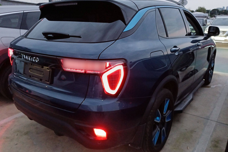 领克01 2019款 2.0T 两驱耀Pro版 国VI车身外观7