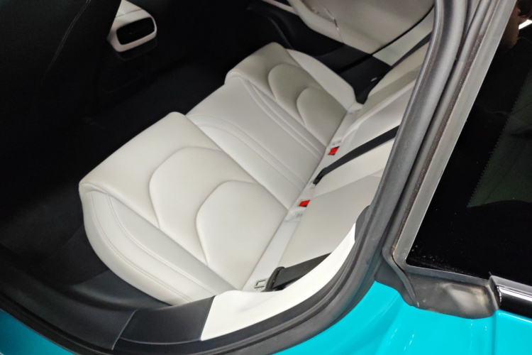 小米汽车 小米SU7 2024款 四驱超长续航高阶智驾Max版中控内饰7004