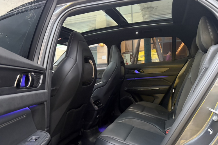 领克01 EM-P 2023款 1.5TD EM-P PM中控内饰7007