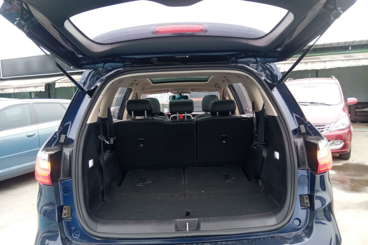 比亚迪 宋MAX 2017款 1.5T 自动智联精英型 7座局部细节23