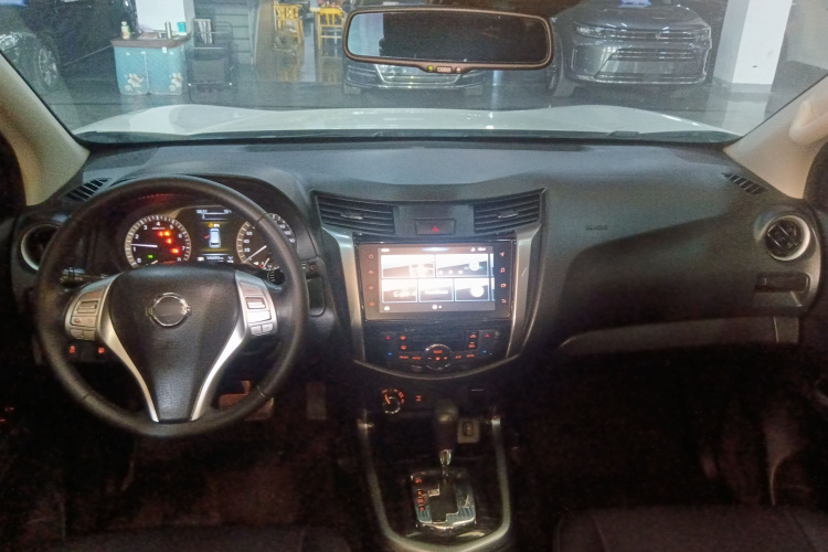 日产 途达 2020款 2.5L XV 4WD 自动四驱旗舰版中控内饰7002