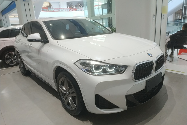 宝马X2 2021款 改款 sDrive25i M运动套装车身外观6002