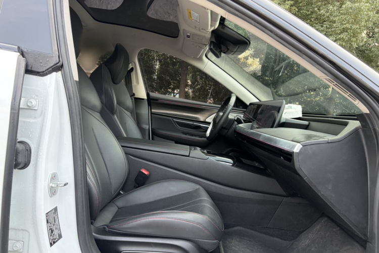 小鹏P7 2020款 670E局部细节41