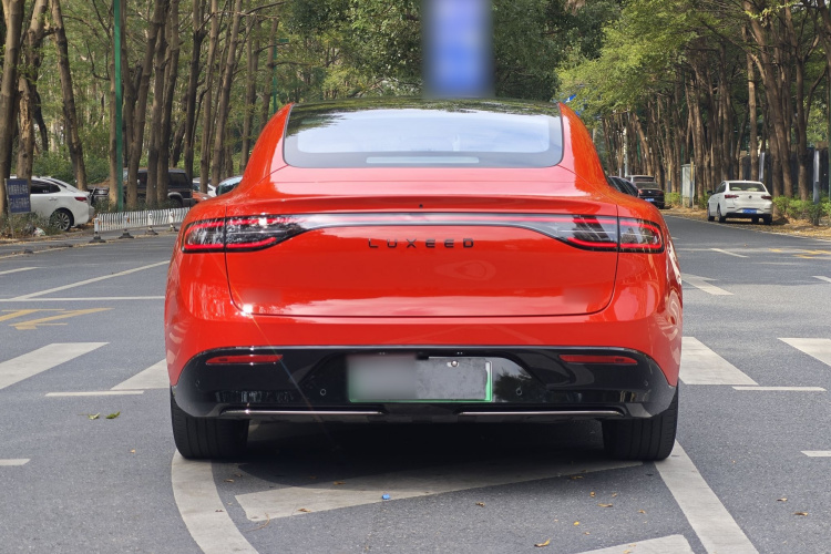 鸿蒙智行 智界S7 2025款 785km Ultra车身外观6007