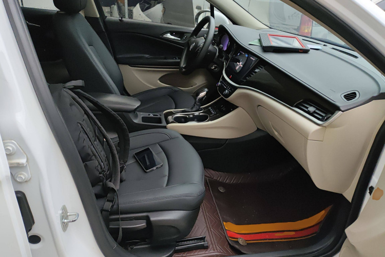 别克 威朗 2019款 三厢 15S 自动进取型局部细节41