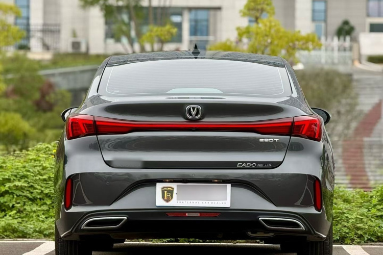 长安 逸动 2024款 PLUS 蓝鲸NE 1.4T GDI DCT高能版车身外观6004