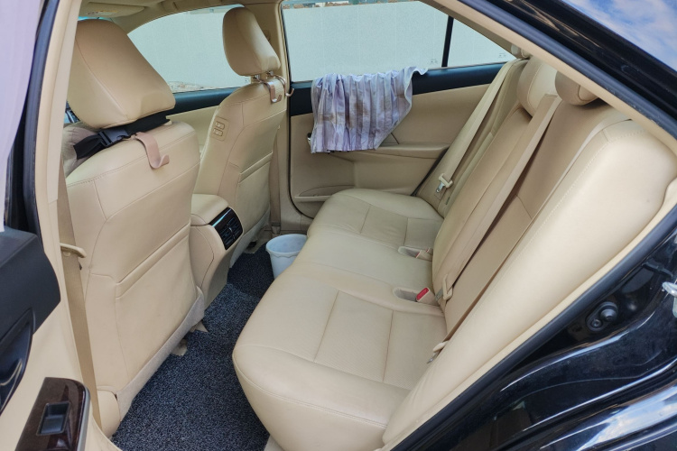 丰田 凯美瑞 2015款 2.0G 领先版中控内饰21